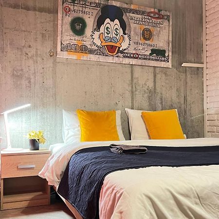 Moonlight Hostel ลวีฟ ภายนอก รูปภาพ