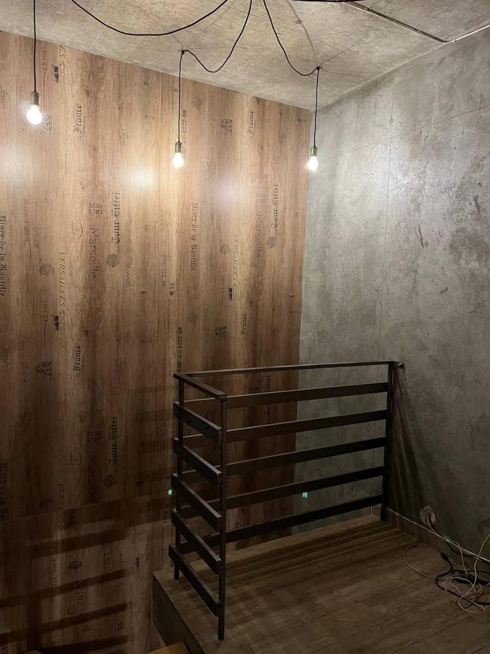 Moonlight Hostel ลวีฟ ภายนอก รูปภาพ