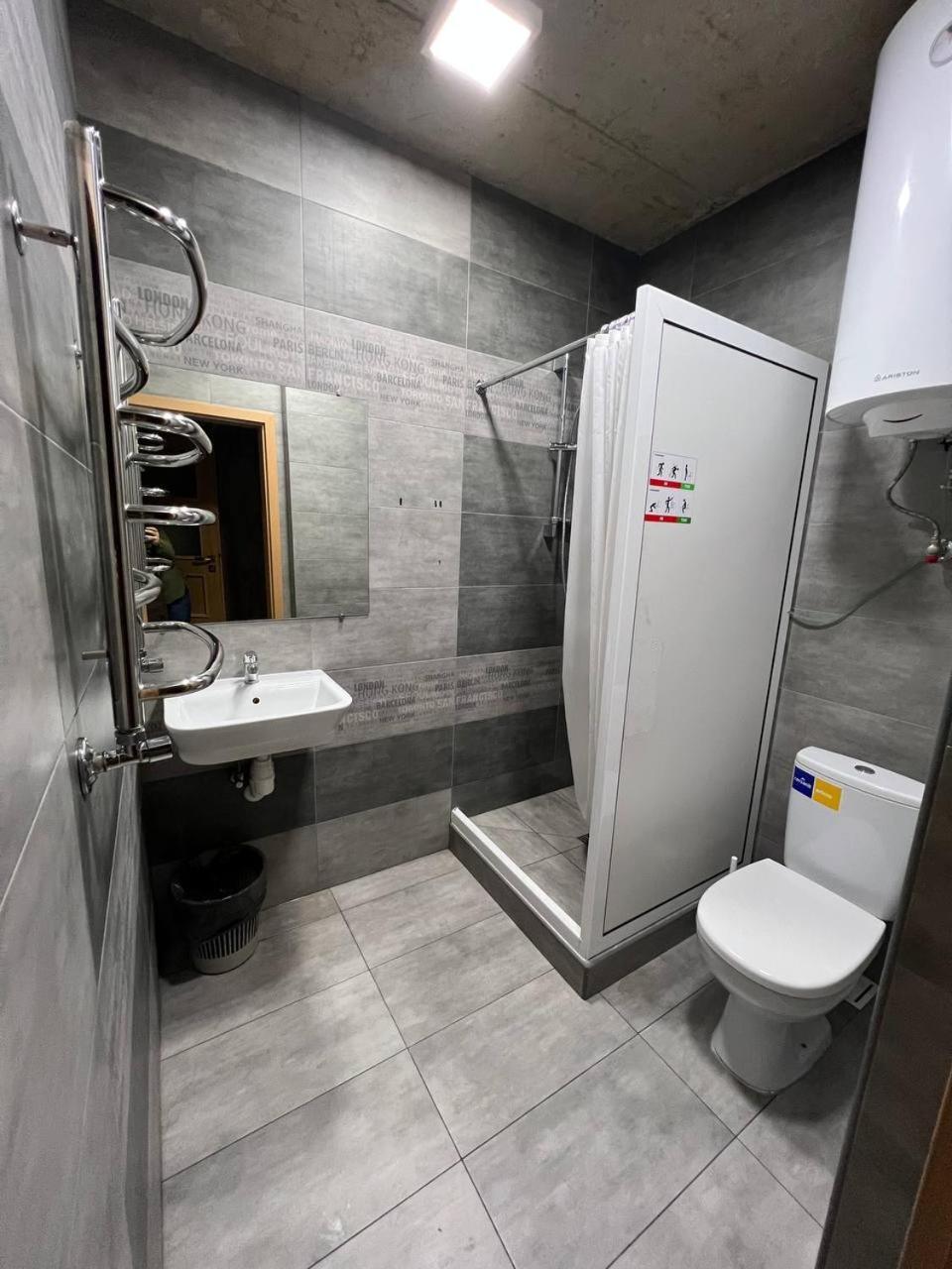 Moonlight Hostel ลวีฟ ภายนอก รูปภาพ
