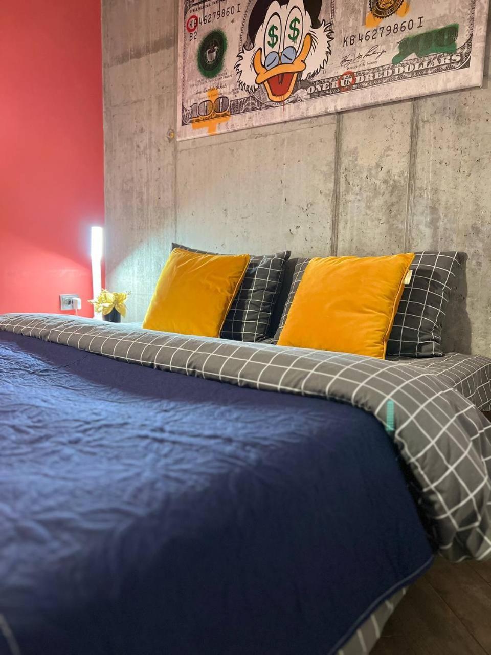 Moonlight Hostel ลวีฟ ภายนอก รูปภาพ
